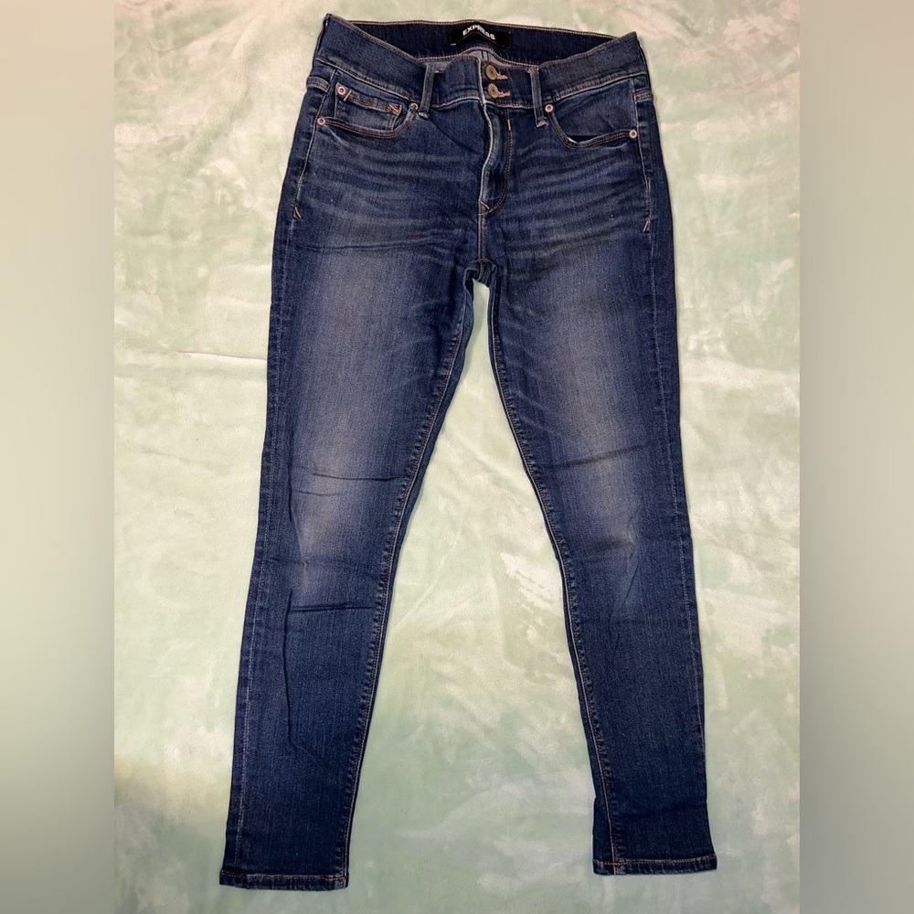 Express MR Dark Wash Cropped Leggings